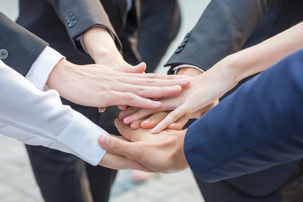 績(jī)效管理優(yōu)化：提升員工積極性，推動(dòng)企業(yè)高效發(fā)展