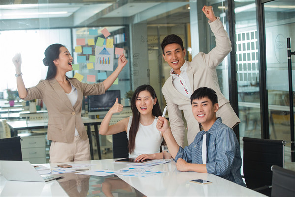 創(chuàng)新驅(qū)動的績效管理：鼓勵創(chuàng)新，推動業(yè)務(wù)發(fā)展