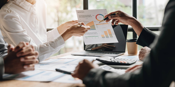 績(jī)效考核公正公平，樹(shù)立企業(yè)良好形象與信任