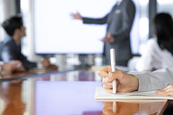 企業(yè)的會議管理制度不完善，如同虛設怎么辦？