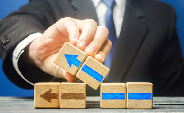 戰(zhàn)略迷茫，方向難尋，如何借戰(zhàn)略咨詢精準定位企業(yè)航向？