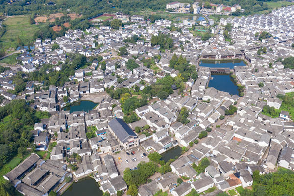 面對市場不確定性，金華咨詢?nèi)绾我?guī)劃企業(yè)穩(wěn)健前行？