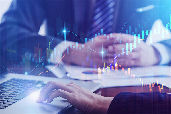 美線貨運訂艙就像“搶票”，制造業(yè)有什么看法？